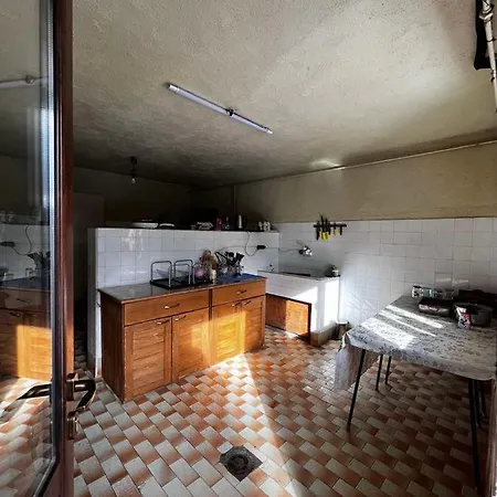 райски кът “еленова поляна” * Dobărsko