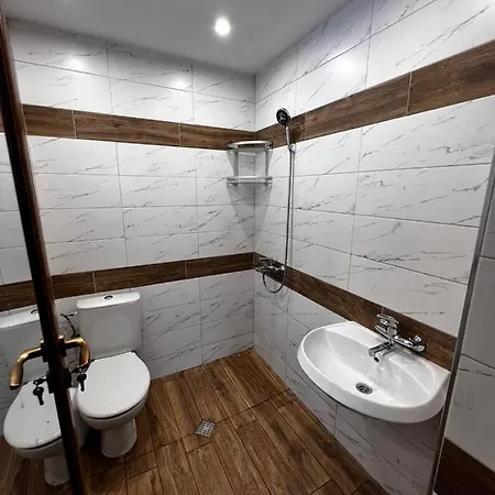 райски кът “еленова поляна” Dobărsko