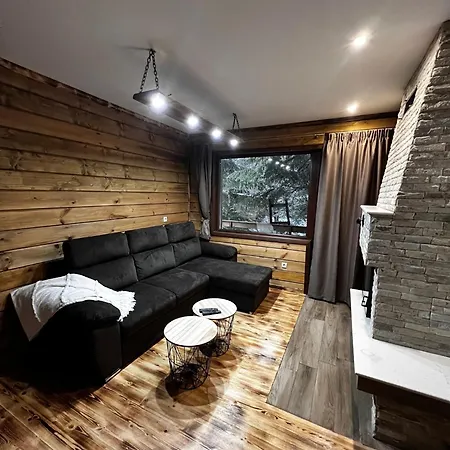 Jaktstuga райски кът “еленова поляна” *