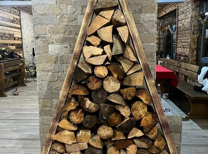 Jaktstuga райски кът “еленова поляна” *