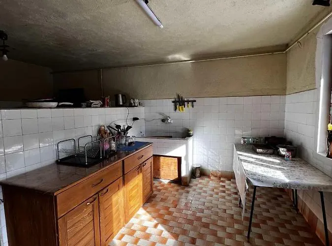 райски кът “еленова поляна” Jaktstuga