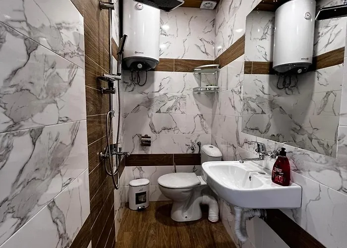 райски кът “еленова поляна” Dobărsko